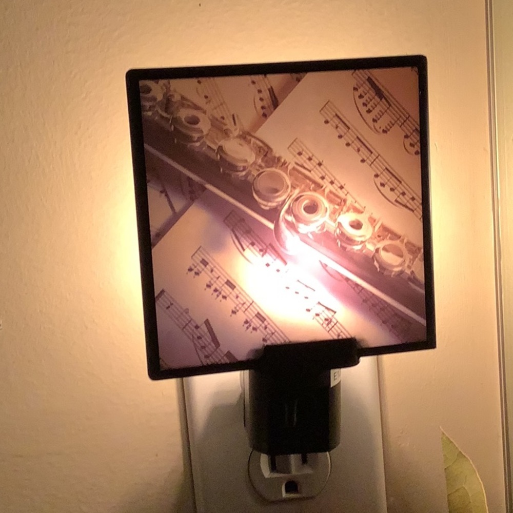 💡 💡 Illuminating plug-in Nightlight💡 💡
